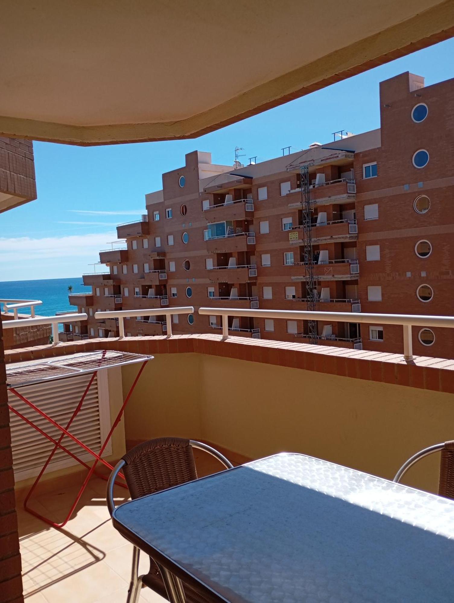 Apartamentos Laterales Con Vistas Al Mar - Primera Linea - Urb. Marina D'Or オロペサ・デル・マール エクステリア 写真